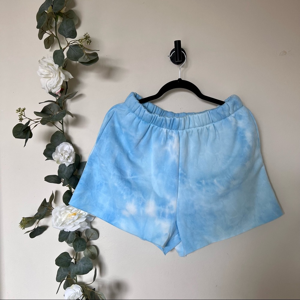 💚 Ardene High Waist Tie-Dye Sweatshorts